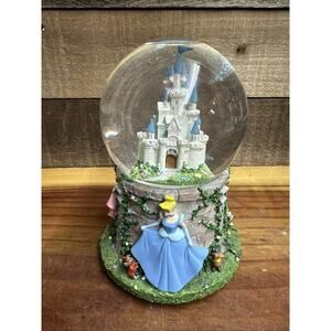 Disney Princess Musical Snow Globe Someday My Prince Will Come 7”